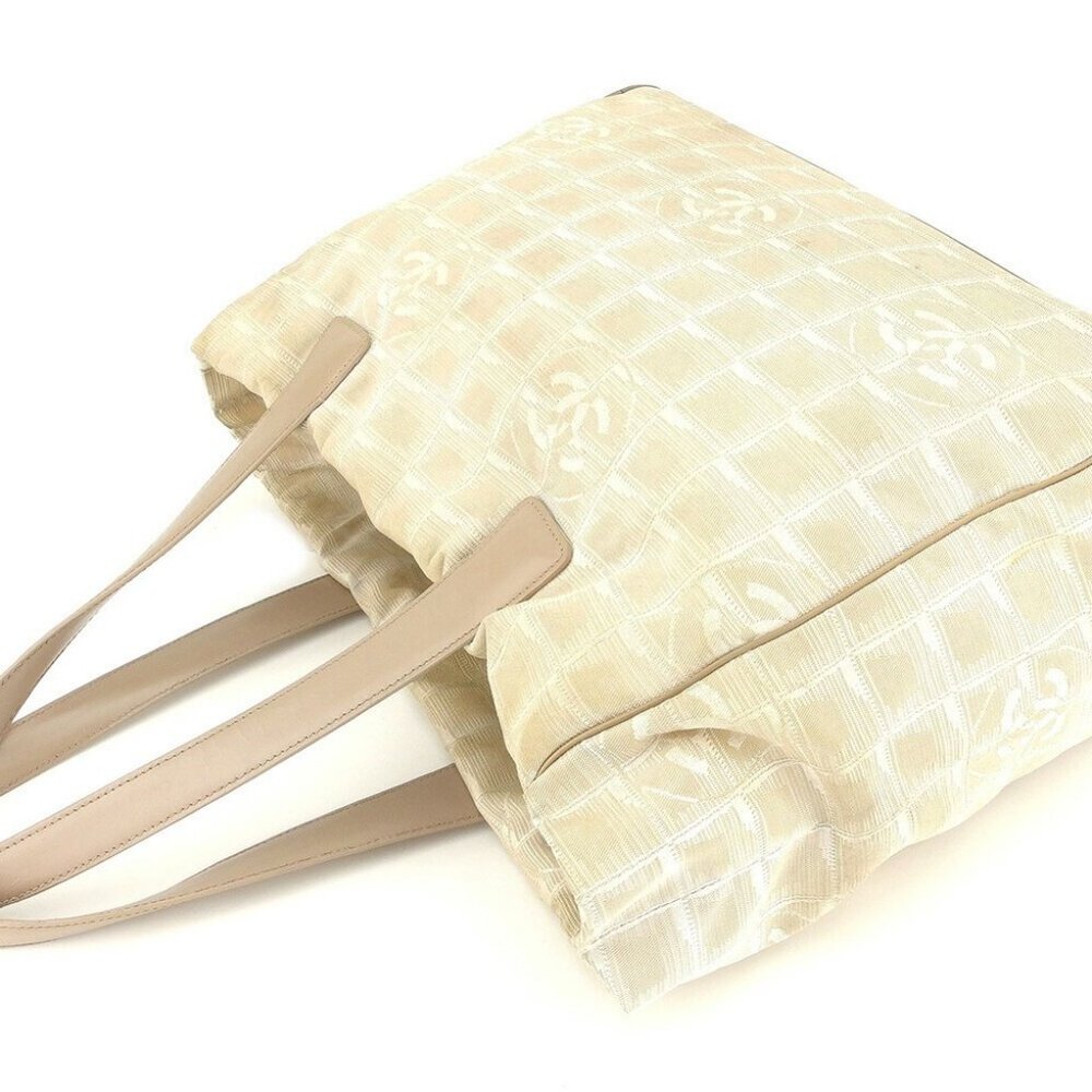 CHANEL Tote Bag Beige gold Women A15991 Authentic secondhand - Picture 2 of 5
